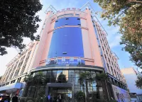 Gulong Hotel (Hanzhong High-speed Railway Station Wanbang) - Pet friendly