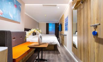 Hanting Youjia Hotel (Shanghai Dapuqiao  subway station hotel))