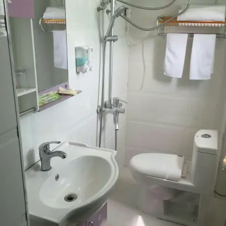 Cenggong Yelaixiang Hotel Отели рядом с достопримечательностью «Cengong Longyi Tianjie Pedestrian Street»