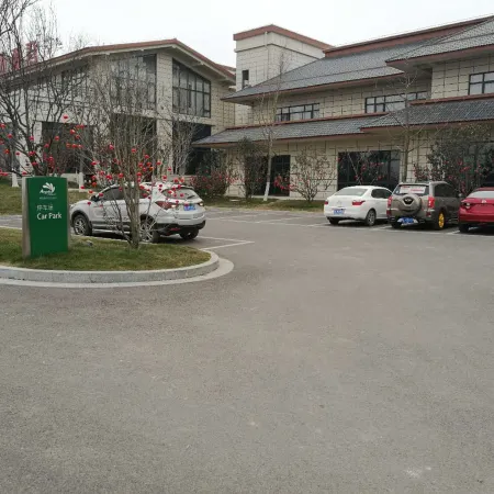 East Lack Bay Hotel