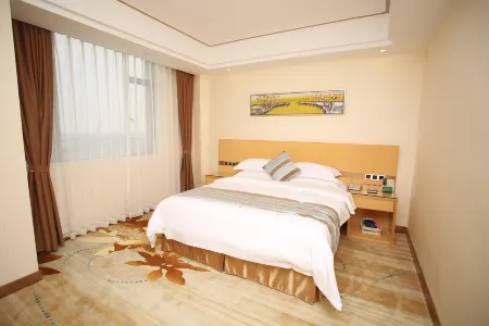 GreenTree Alliance Hotel (Foshanxi Railway Station Luocun Airport) Отели рядом с достопримечательностью «Foshan Nanhai Shishanzhen Library»