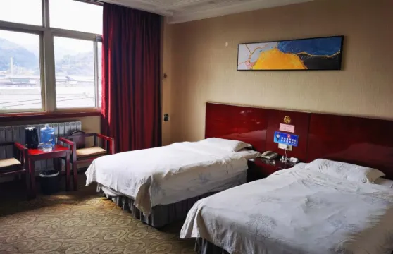 黃陵亞亨商務賓館