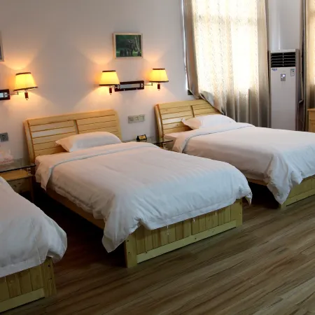 Shixing Gutang Qiuyue Mountain Villa
