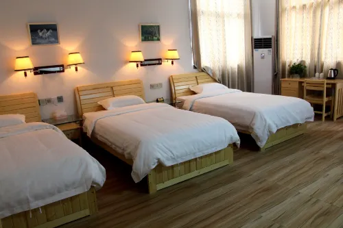 Shixing Gutang Qiuyue Mountain Villa