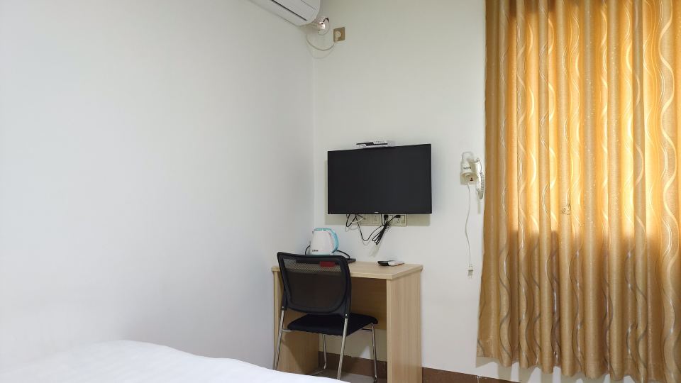 Yingfeng Xiaozhan Hotel