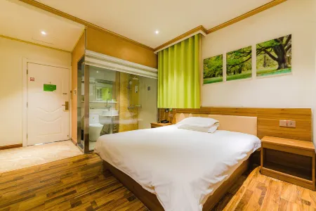 Preferred Hotel (Guangrao Yuehe Park Commercial Street) Отели рядом с достопримечательностью «Dongying Vocational College of Science and Technology (New Campus)»