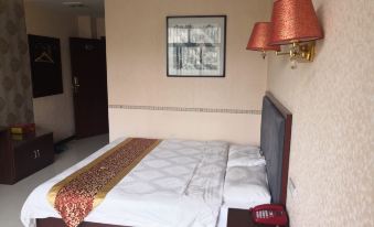 Heyang Junyue Business Hotel