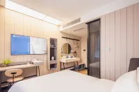 HanTing Hotel (Minquan Railway Station Bingxiong Avenue)