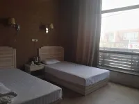 Xiangxiang Express Hotel, Luxian County Hotel in zona Red Sea Glass Culture and Art Park