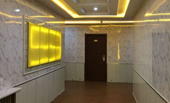 Qingxu Sunshine Bathing Industry Hotel