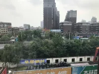 Qianchunchen Business Hotel