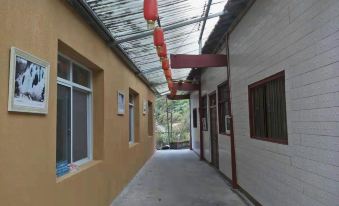 Pingwu Xiangrui Inn