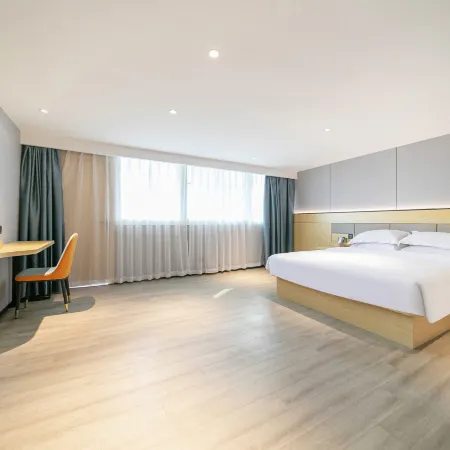 Yunjian Hotel (West Changjiang Road) Отели рядом с достопримечательностью «Шанхай коммуникейшенс Политекник»
