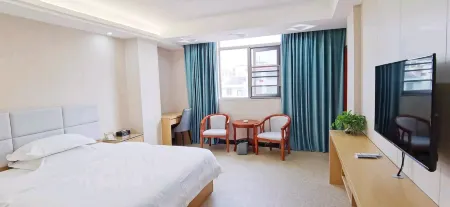 Jiajia Business Hotel Отели рядом с достопримечательностью «Huang Manzhai Waterfall»