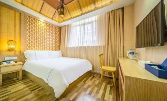 Jinglai Hotel (Shanghai Lujiazui Century Avenue subway station store)
