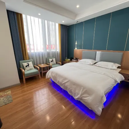 Baoshan Jingxin Hotel (Railway Station)