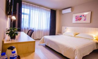 Jinjiang Inn (Beijing Railway Station Guangqumennei Subway Station) )