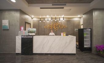 Hillyue Hotel (Jiefang Xiqilou Old Street)