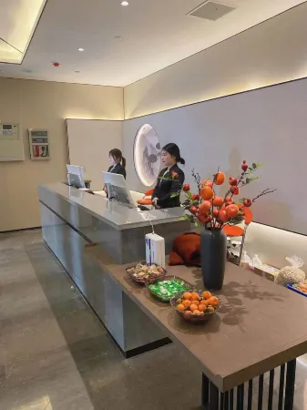 xinyangjingguangsahngwubinguan