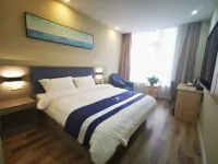 Tongbai Yun Hotel (Huaibei Caoxi Economic Development Zone Branch)