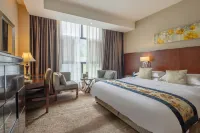 Royale Celebrity Hotel