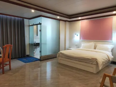 Beiliuguangda Business Hotel Hotel in zona Baima Passenger Transport Terminal