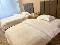 Aishang Homestay (Jiangshan Road Jingguang Expressway) - Inns