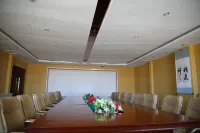 Golden World International Hotel Hotels in Dulan