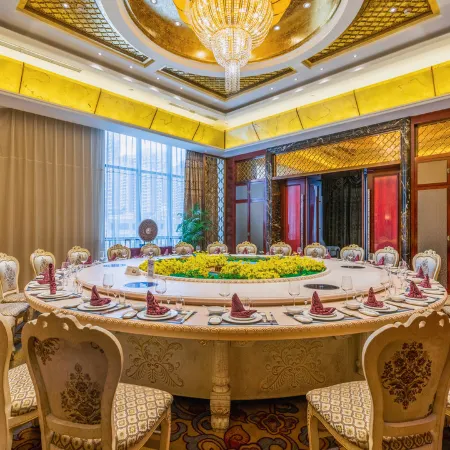 Planet International Hotel (Jingmen Duodao Wanda Branch)