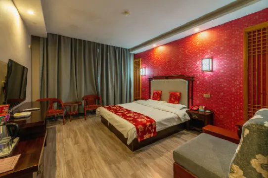 โรงแรมป่อไอฟิชคิสโลตัส