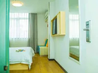 7Days Inn Hotel (Qinzhou Niannianfeng Plaza Xiangyang Street)