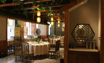 Super 8 Collection Hotel (Hefei Guogou Plaza Annongda Subway Station)