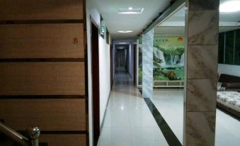 Huaxing Business Hotel (Nanchang Changbei International Airport)