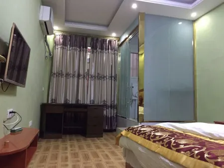 Xuanhan Qingyun Hotel Отели рядом с достопримечательностью «Bashan Grand Canyon Luopan Peak»