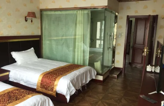 達日瑪央秀姆賓館