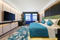 Bestow Hotel (Aolong Square of Urumqi Railway Bureau)