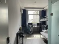 Weiliu E-sports Homestay Hotels in Wuhe