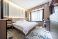 Tomato Pinyue Smart Hotel - Hot Tub