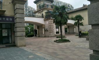Yuebin Chain Hotel (Songjiang University Town)