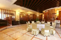 Earl Holiday Inn (Wuhu High speed Railway Station Tianmenshan Road Subway Station Store)