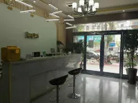 Golden Ram Express Hotel