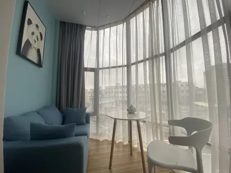 Zhuanjiao City Apartment (Shantou Huaqiao Middle School) Отели рядом с достопримечательностью «Kelong Trees Garden»
