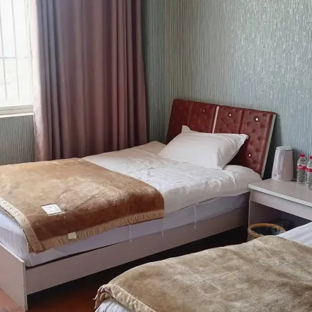 Shiping Hongyuan Hotel (Niujie Town Store)