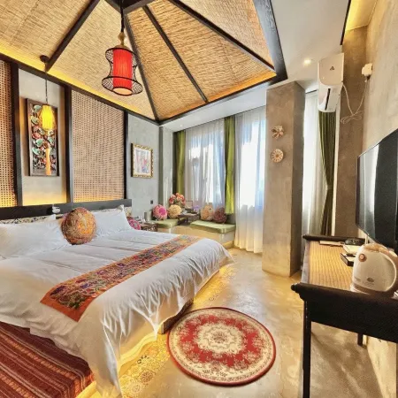 Yixunli Theme Hotel Hotéis em Condado de Luoping