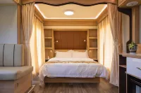 Moon Bay RV Camping Hotel a Hongyuan