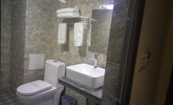 Luoping Xinding Express Hotel