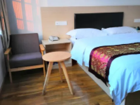 Haiyan Guyun Inn