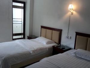 Hefeng Yitong Hotel