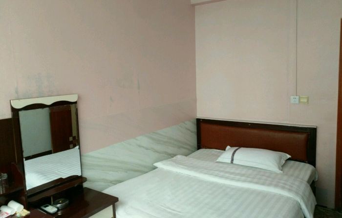 Pingjiang Zhongxing Hotel