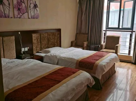 Huadu Business Hotel Отели рядом с достопримечательностью «The Site of the Red Army Forced the Wujiang River Boundary Battle»